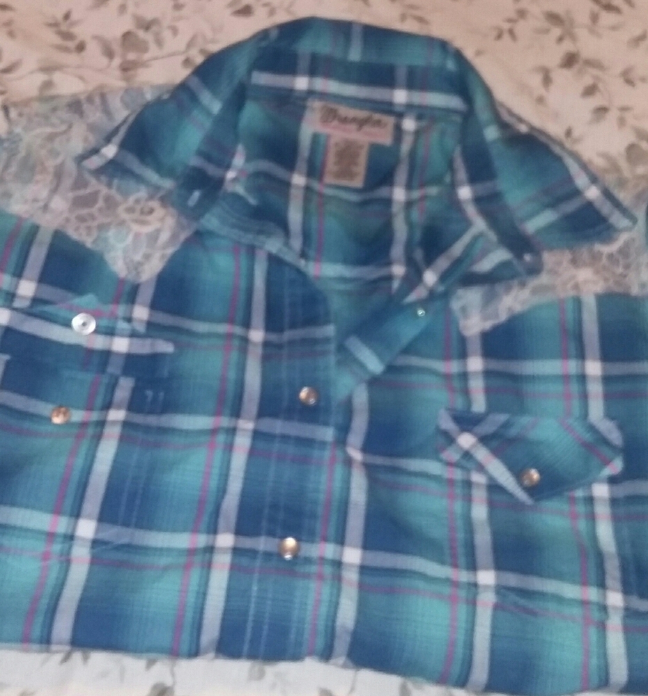 Wangler lady's snap up shirt